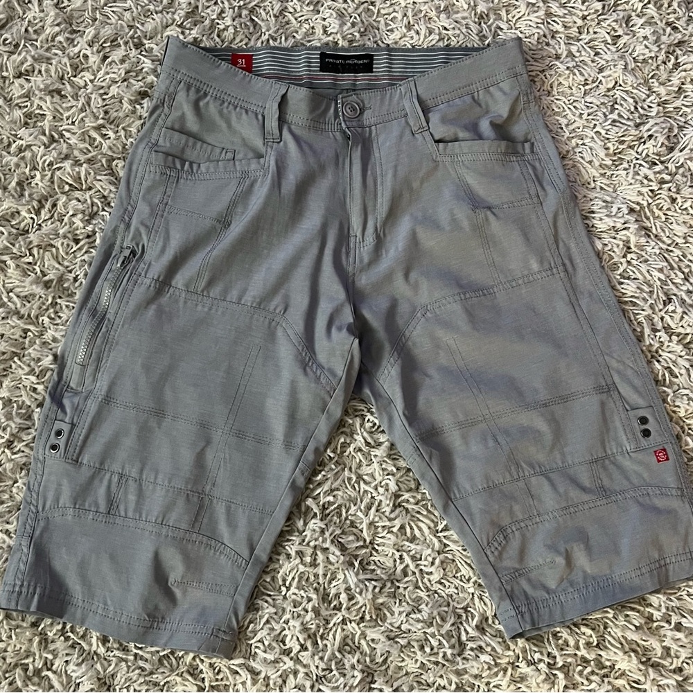 Private Member Actiflex Gray Men’s Long Shorts 5-pockets Lightweight Size 31